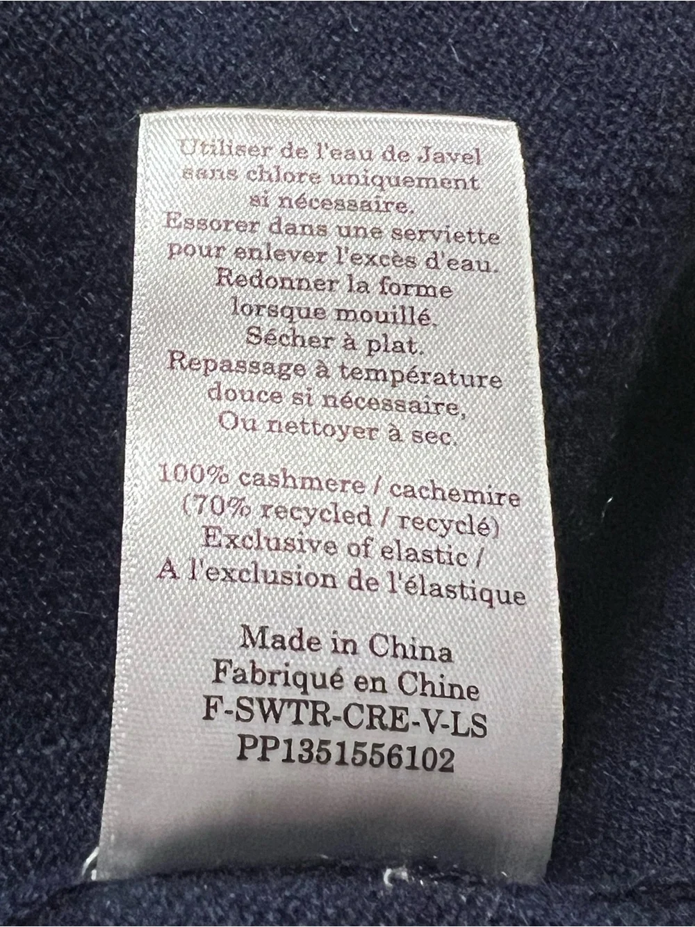 Everlane The Classic V In Cashmere Navy V Neck Sweater XS NWT 100% Cashmere